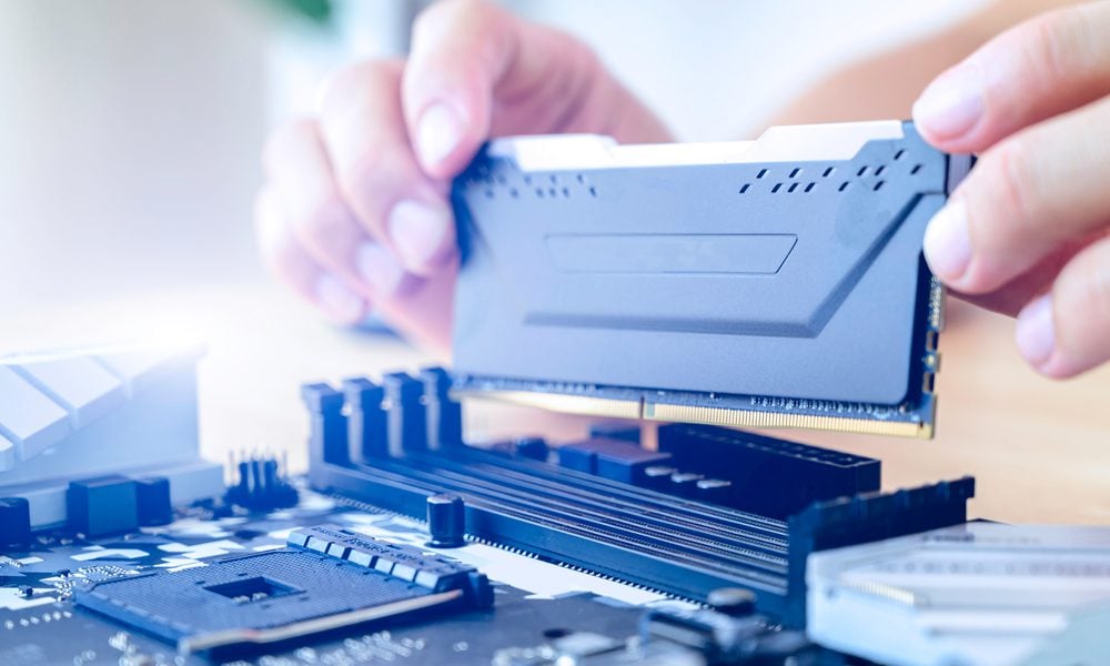 What Is RAM, and How Much Memory Do You Need? The Plug HelloTech